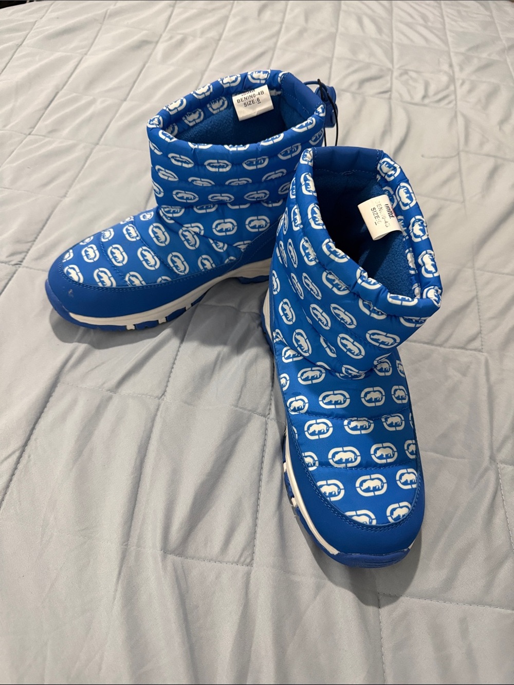 Ecko Unlimited Blue Logo Pattern Kids Snow Boots with tag, no box